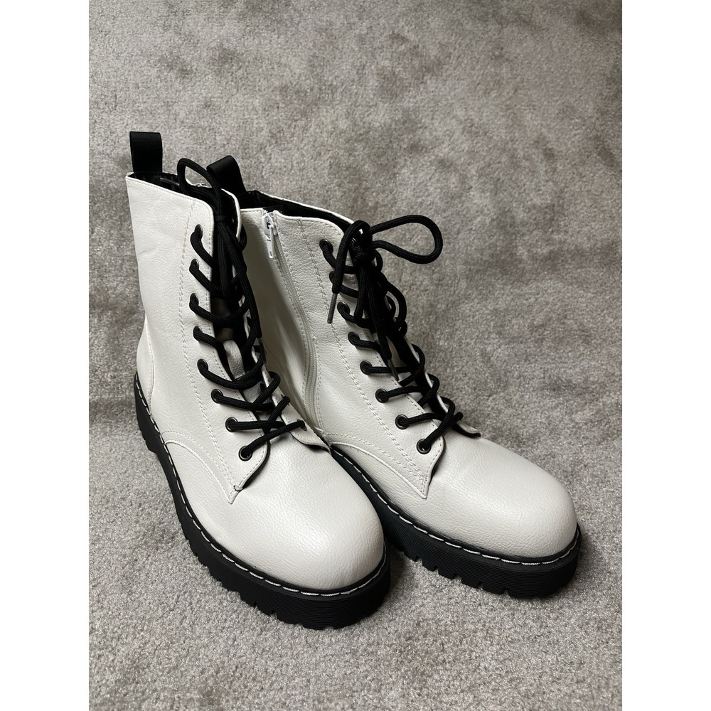 Unionbay Hayden Lace-Up Boots Steam Punk Combat Size 9.5 White Womens New